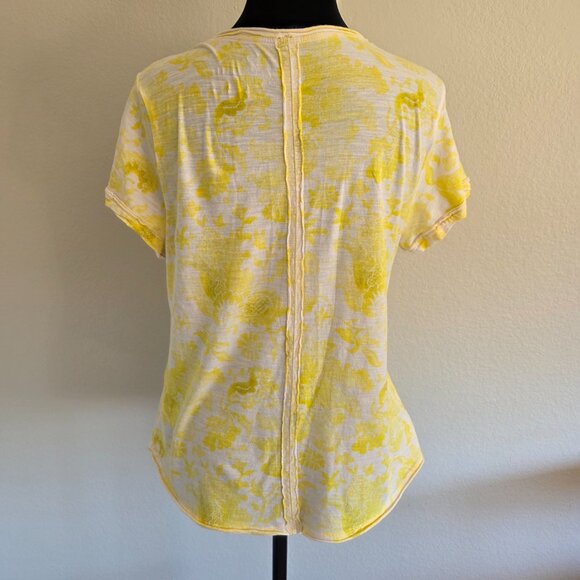 Anthropologie Pilcro Yellow White Abstract V-Neck Lightweight Boho Top Tee Sz MP - Picture 5 of 8